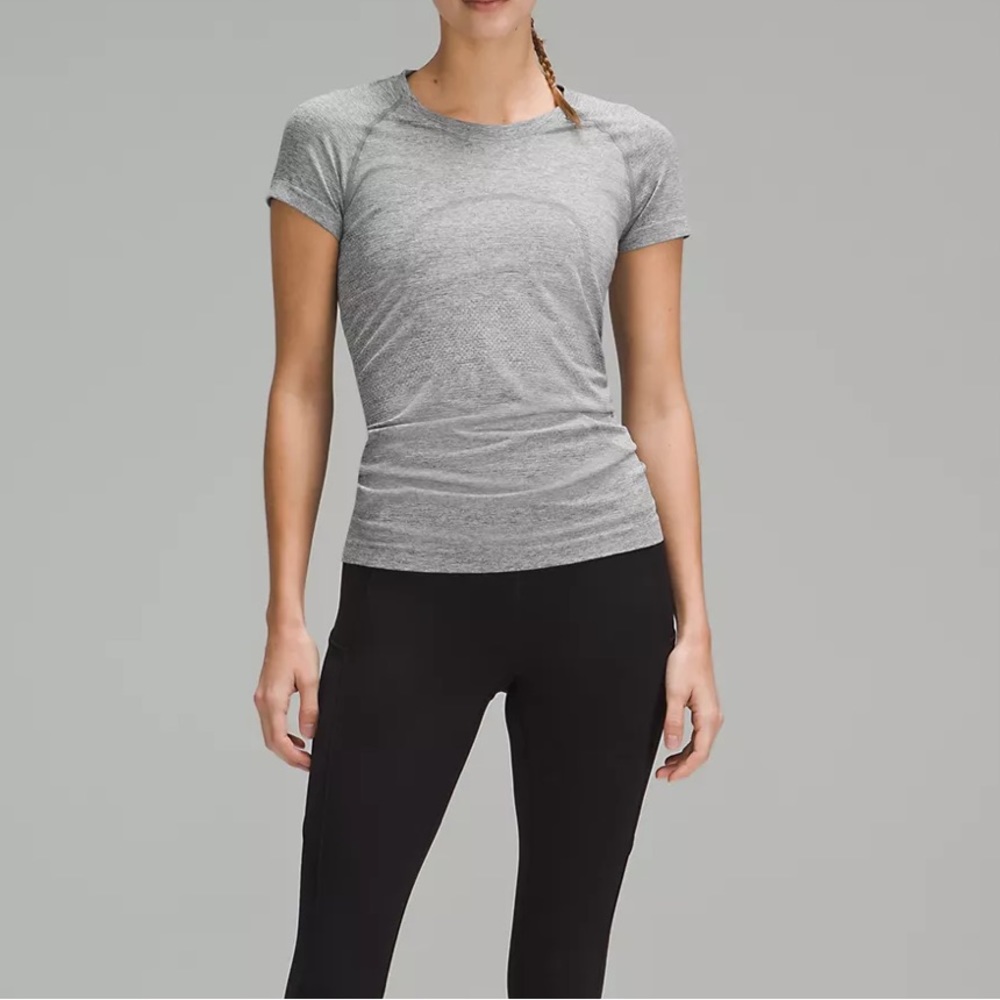 Lululemon Swiftly Tech Short-Sleeve Shirt 2.0 size 10 Regular length